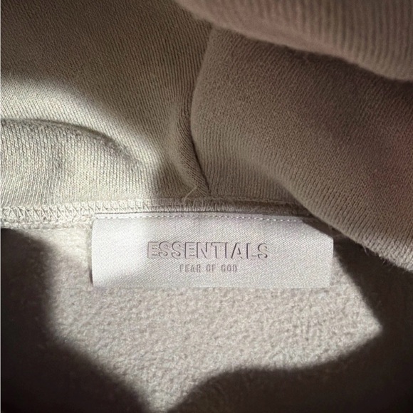 Fear of God Essentials Pullover Hoodie Men’s XS Cream Oatmeal - Authentic - Picture 5 of 6